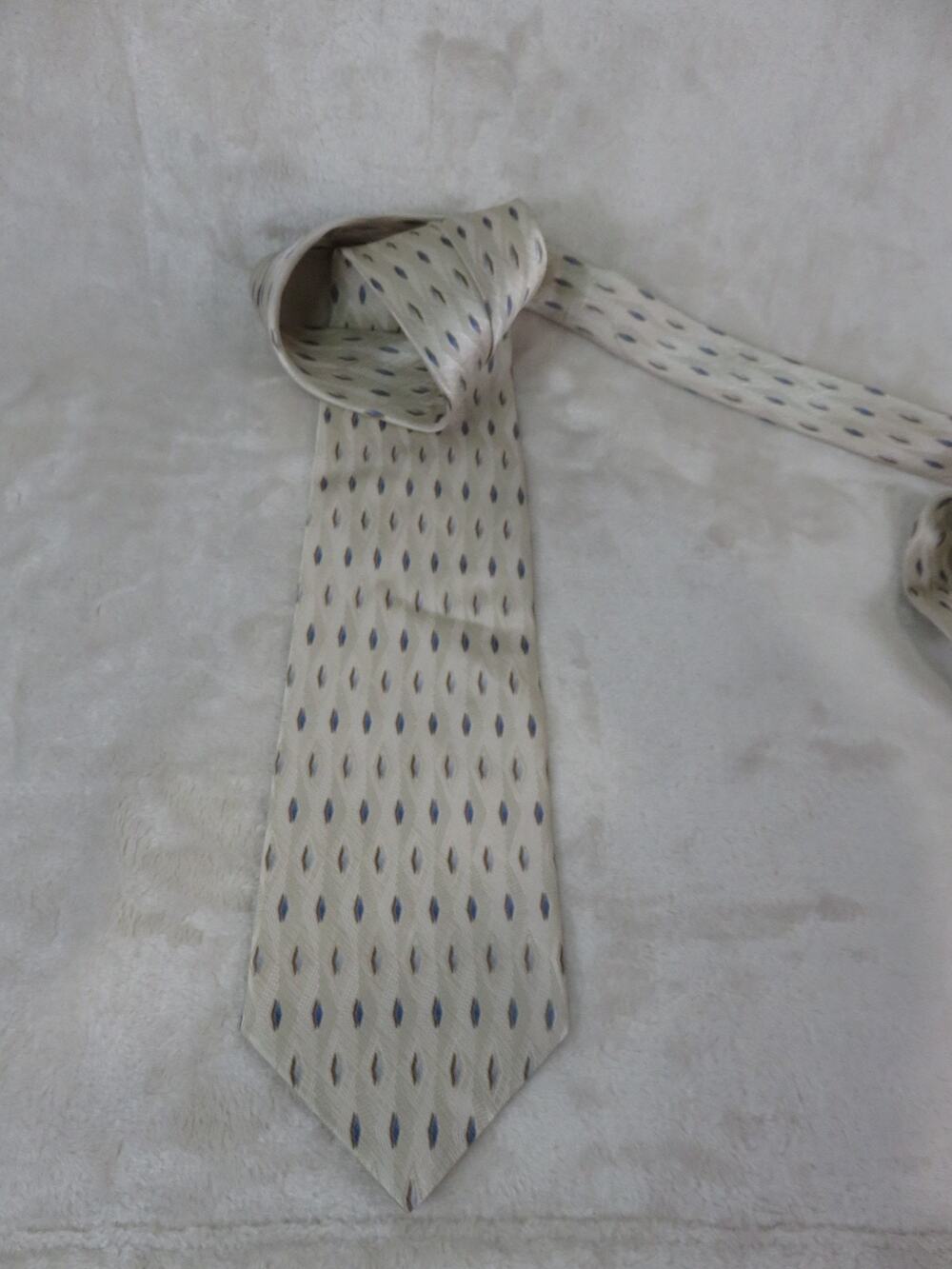 Vintage Puritan Tie Stain Resistant Geometric Designer 100% Silk Neck Tie 4"x57"